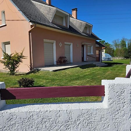 Gite La Maison Rose 란네메장 외부 사진