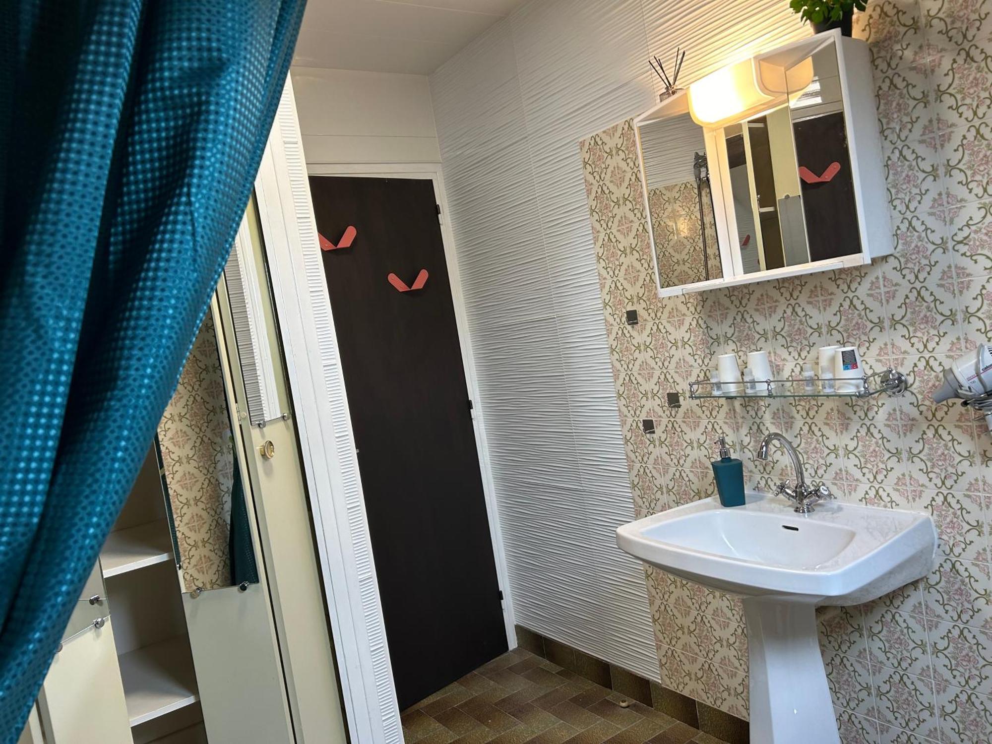 Gite La Maison Rose 란네메장 외부 사진